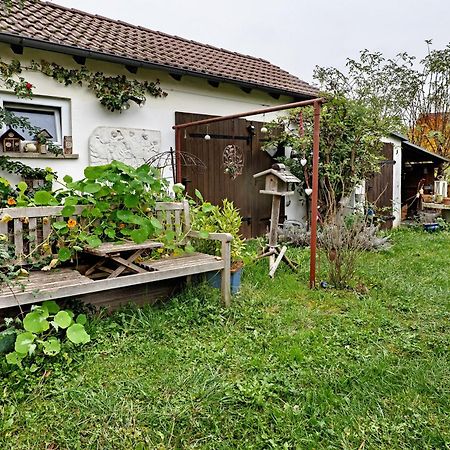 Sleep And Go Bed and Breakfast Mundelsheim Exteriör bild