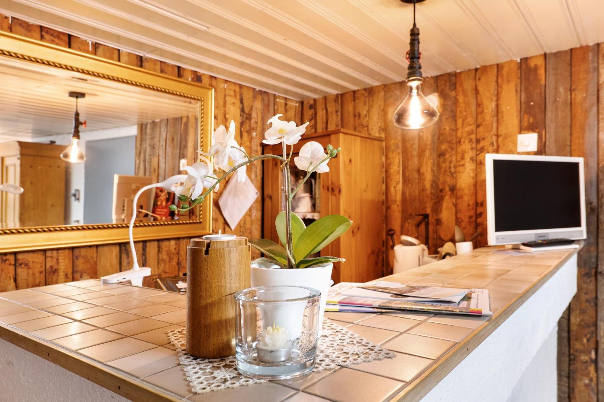 Sleep And Go Bed and Breakfast Mundelsheim Exteriör bild