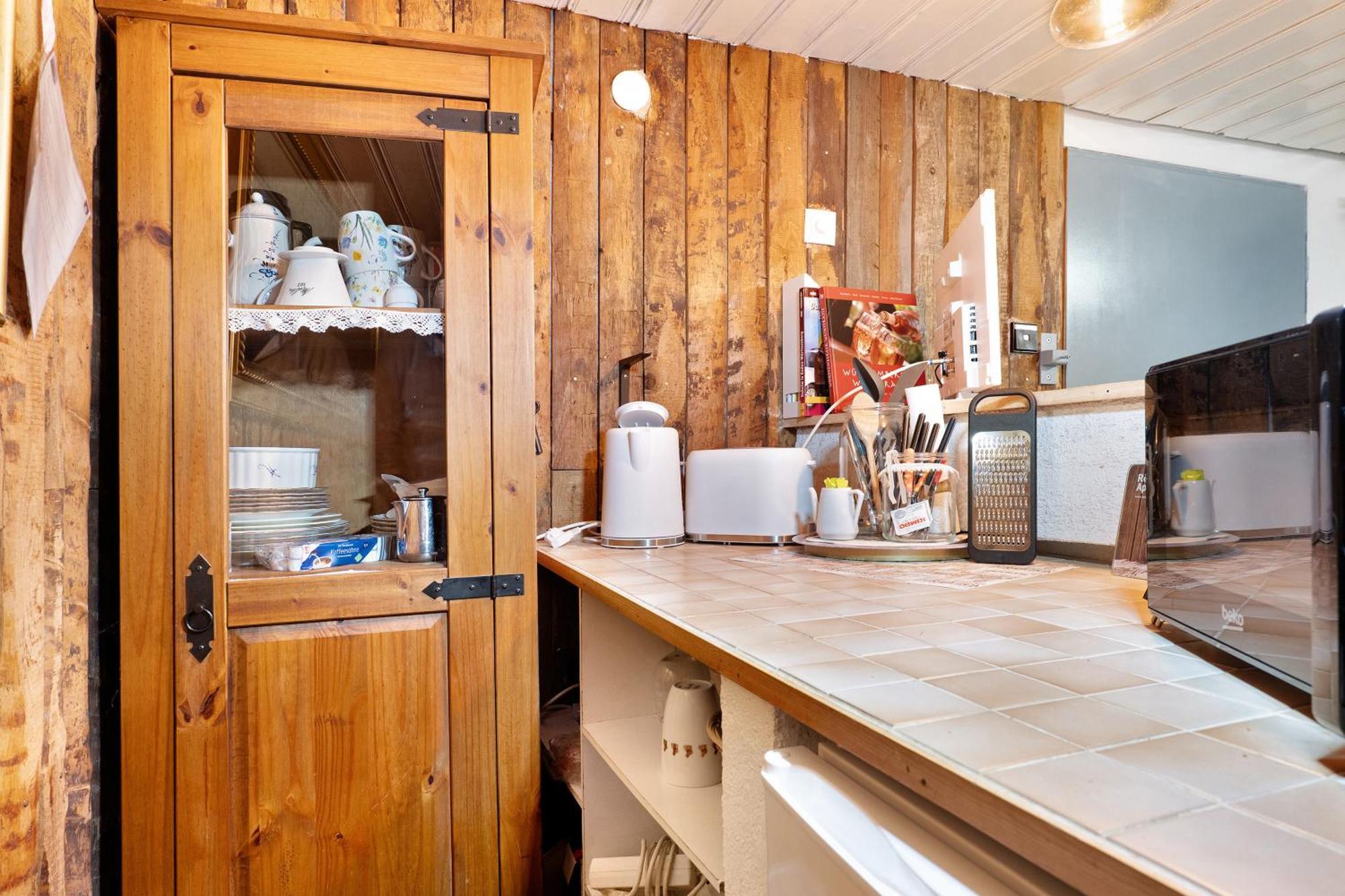 Sleep And Go Bed and Breakfast Mundelsheim Exteriör bild