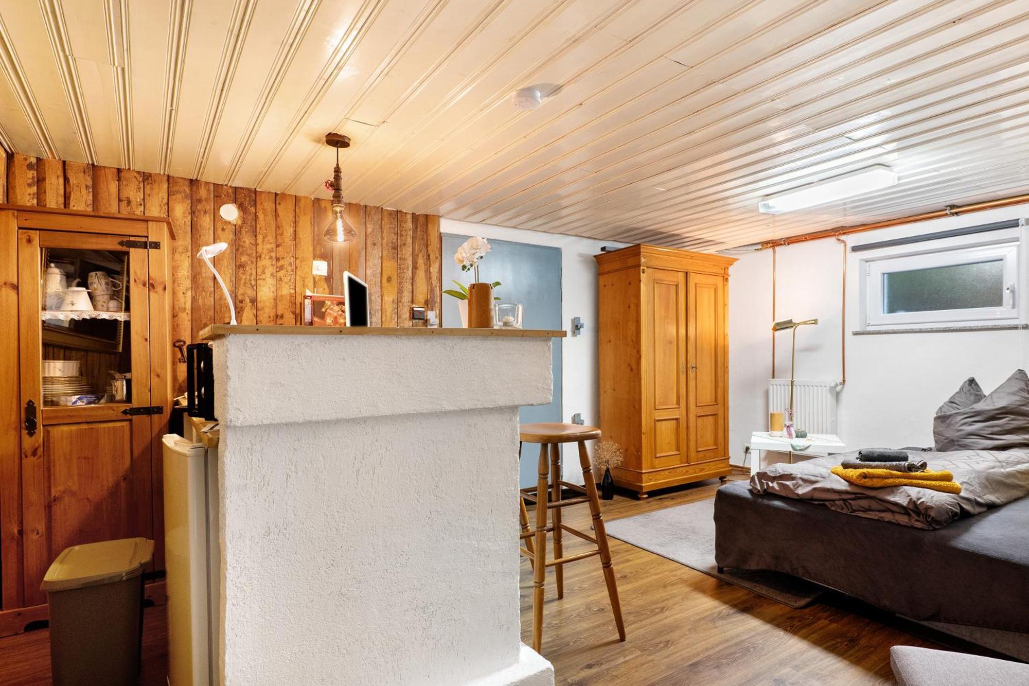 Sleep And Go Bed and Breakfast Mundelsheim Exteriör bild